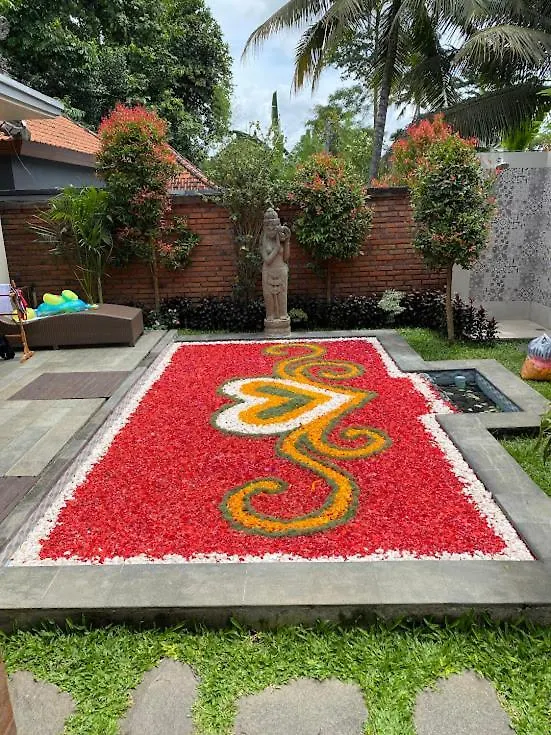 Ubud Suarga Private Pool Villa 0*, ウブド