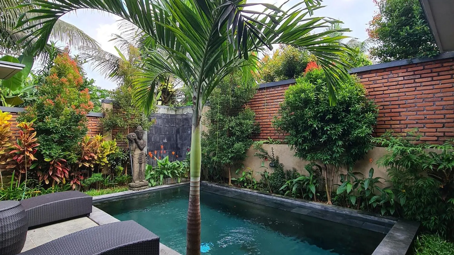 Ubud Suarga Private Pool Villa 0*,