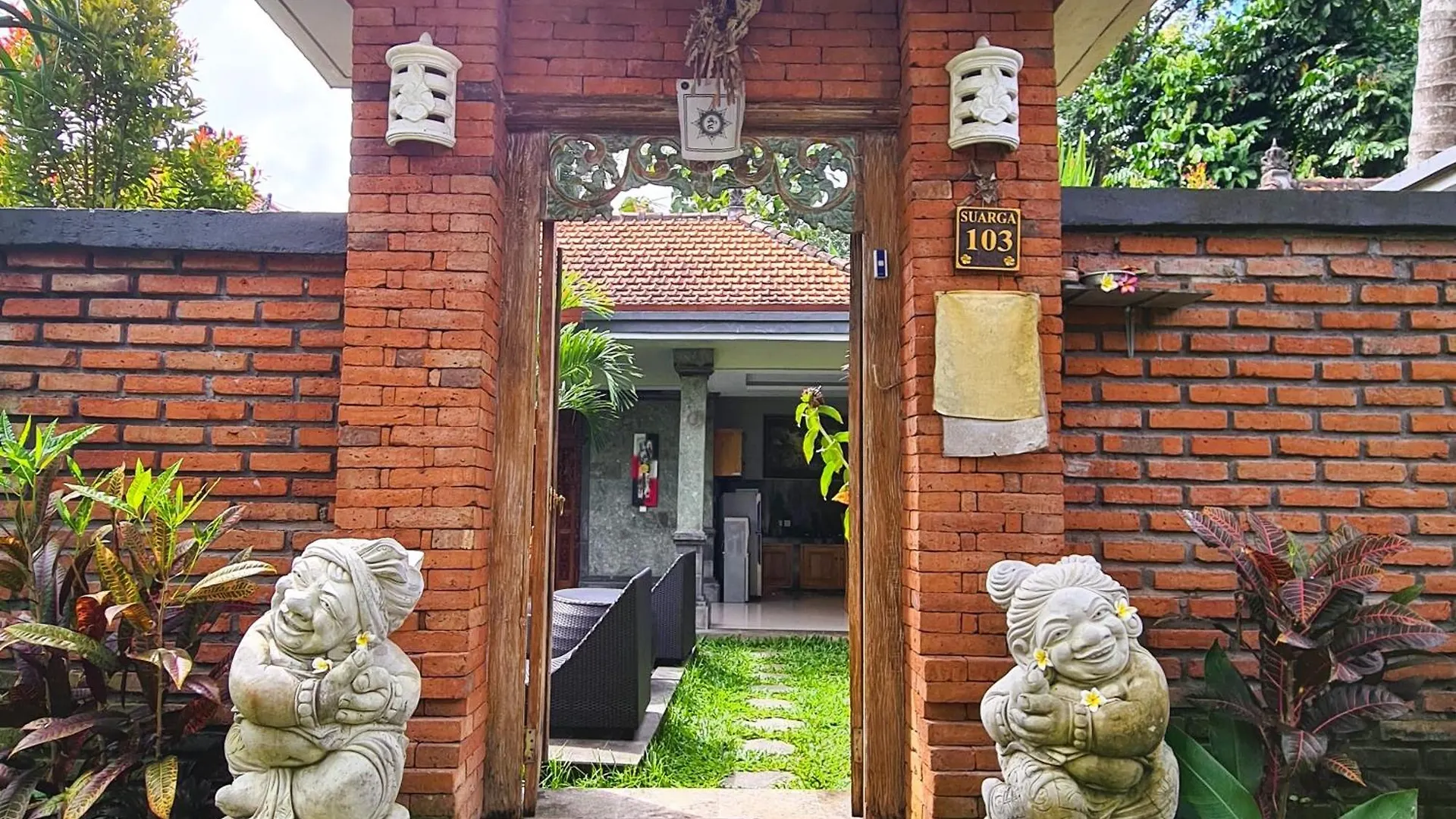 Ubud Suarga Private Pool Villa Indonézia